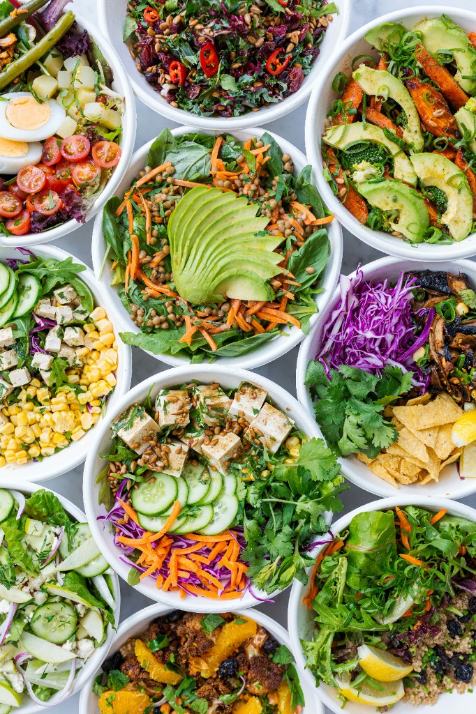 Colorful balanced meal bowls — modern Korean dieting emphasizes vegetables, protein, and sustainable portions